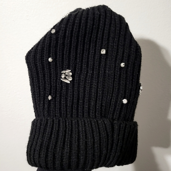 Aeropostale Rhinestone and Pearl Oversize Knit Beanie - Picture 2 of 2